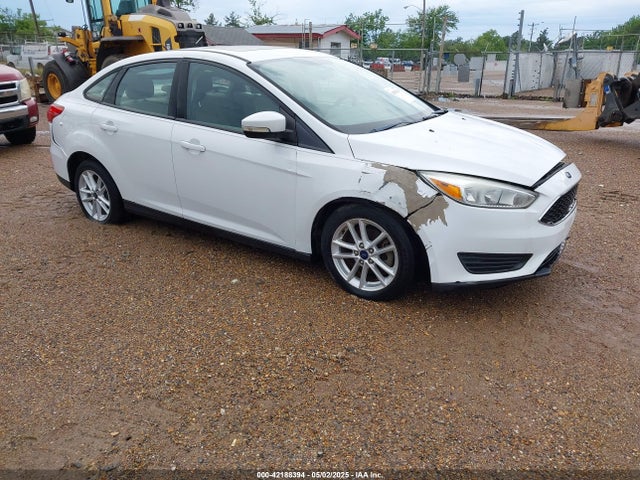 2015 1FADP3F23FL365910 main image