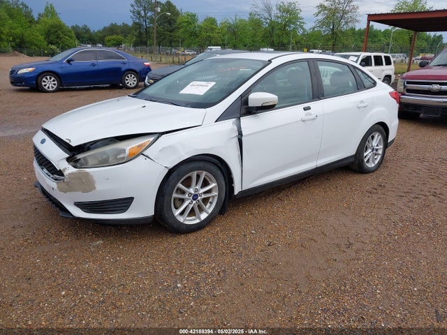 Ford 2015 2015 1FADP3F23FL365910 Image 2