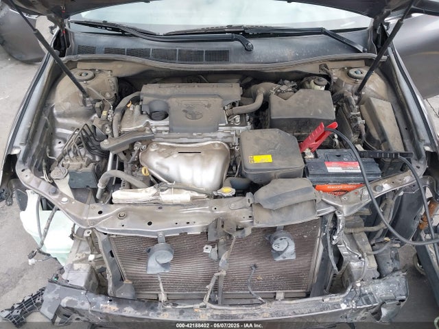4T1BF1FK3FU922880 Toyota CAMRY SE