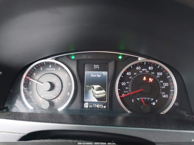 4T1BF1FK3FU922880 Toyota CAMRY SE