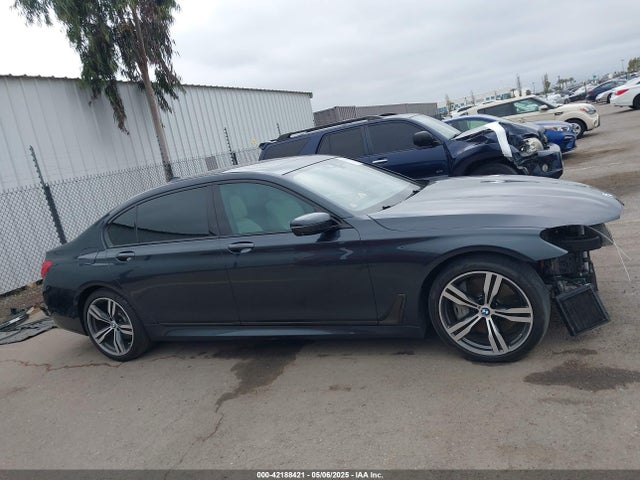 BMW 750i 2019 WBA7F0C50KGM26010 Image 14