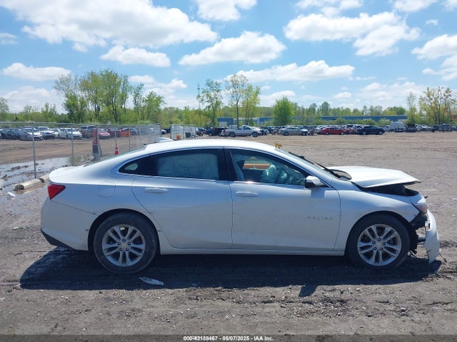 1G1ZD5ST7JF113869 Chevrolet MALIBU LT