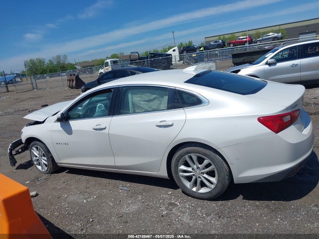 1G1ZD5ST7JF113869 Chevrolet MALIBU LT