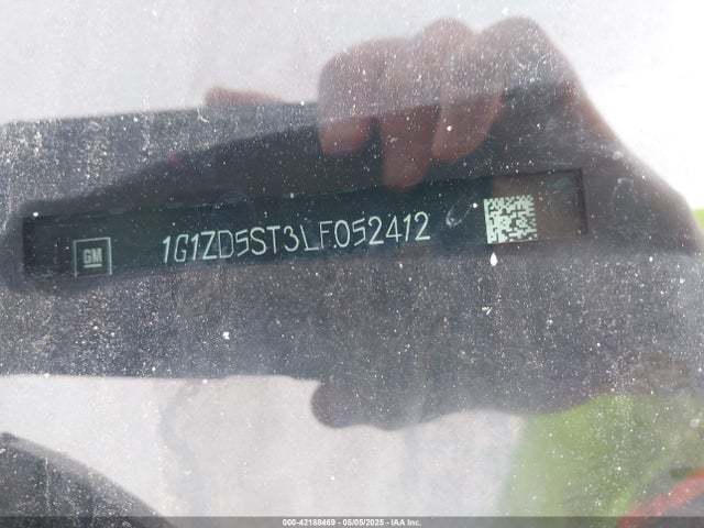 1G1ZD5ST3LF052412 Chevrolet Malibu Fwd Lt