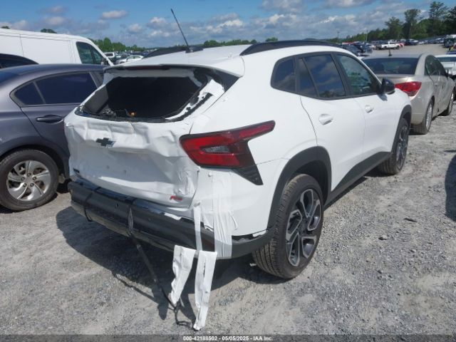 2025 CHEVROLET TRAX KL77LJEP1SC165782 Photo 3