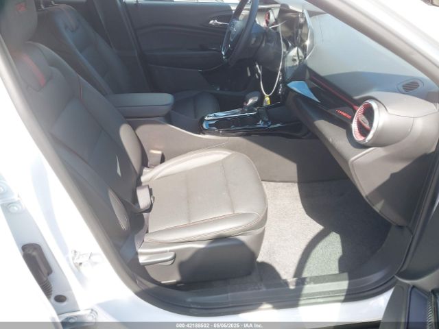 2025 CHEVROLET TRAX KL77LJEP1SC165782 Photo 4
