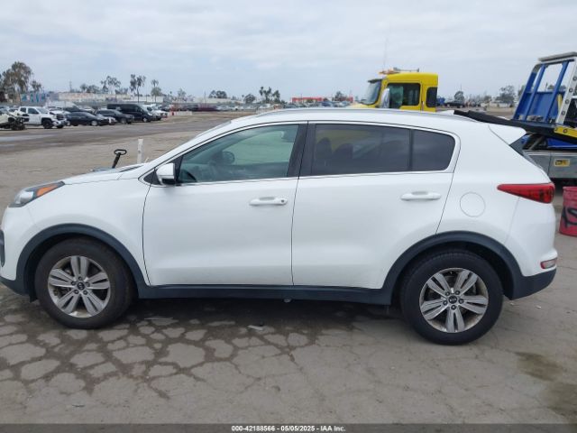 KNDPM3AC1J7413227 KIA Sportage Lx