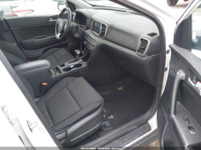 KNDPM3AC1J7413227 KIA Sportage Lx
