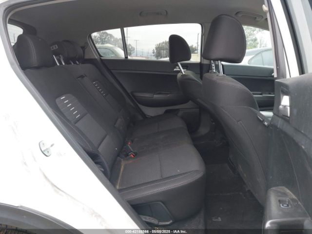 KNDPM3AC1J7413227 KIA Sportage Lx