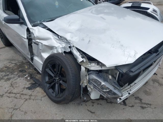 1ZVBP8AM5E5288383 Ford Mustang V6
