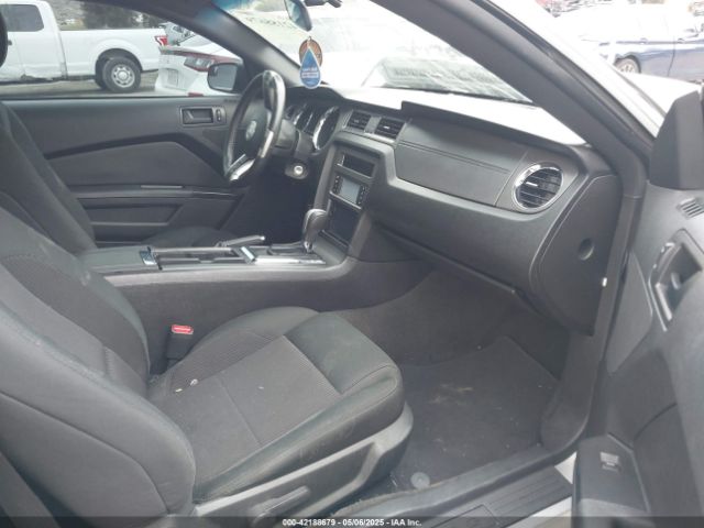 1ZVBP8AM5E5288383 Ford Mustang V6