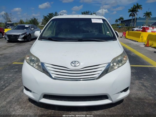 5TDKK3DC4FS628853 Toyota Sienna Le 8 Passenger