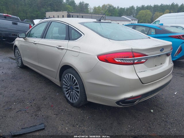 3FA6P0T90JR112823 Ford FUSION SE