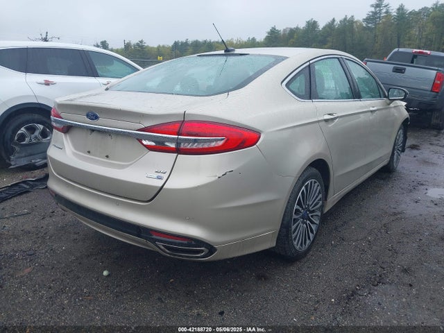 3FA6P0T90JR112823 Ford FUSION SE