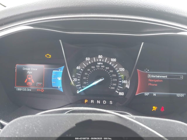 3FA6P0T90JR112823 Ford FUSION SE