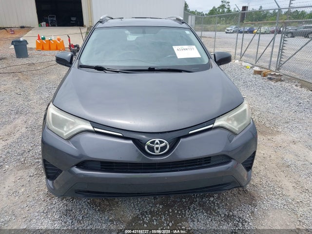 JTMZFREV7GJ078424 Toyota RAV4 LE