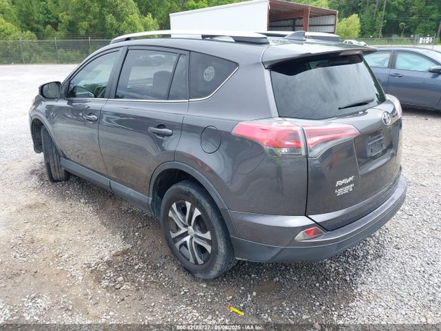 JTMZFREV7GJ078424 Toyota RAV4 LE