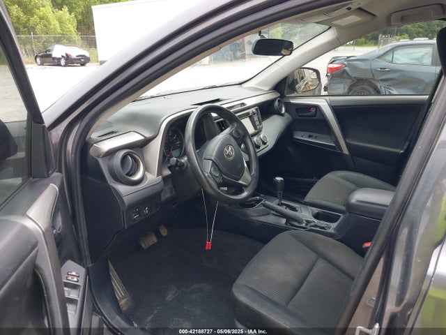 JTMZFREV7GJ078424 Toyota RAV4 LE
