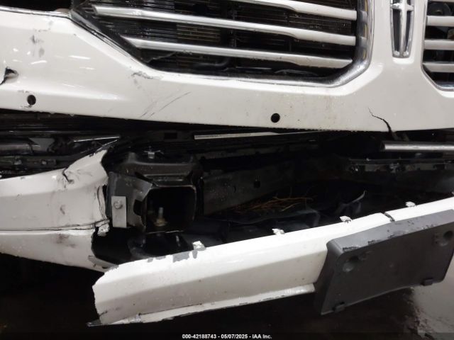 5LMJJ2JTXHEL14039 Lincoln Navigator Select