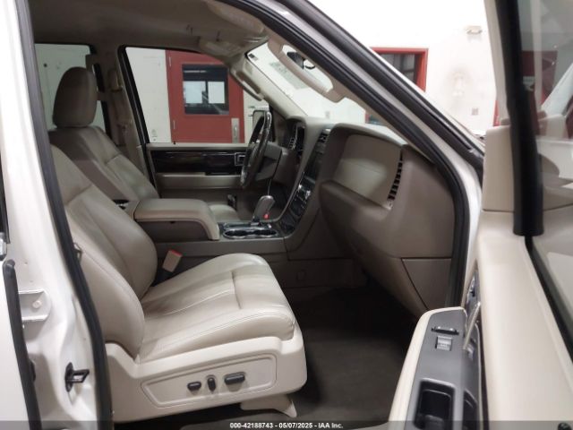 5LMJJ2JTXHEL14039 Lincoln Navigator Select