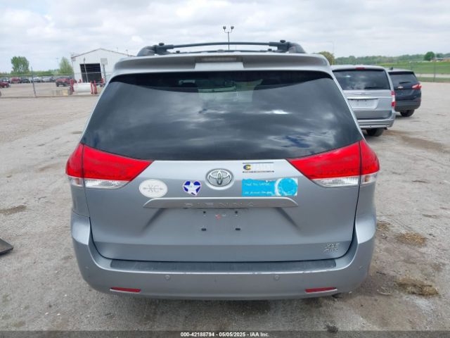 5TDDK3DC7ES081231 Toyota Sienna Xle 7 Passenger