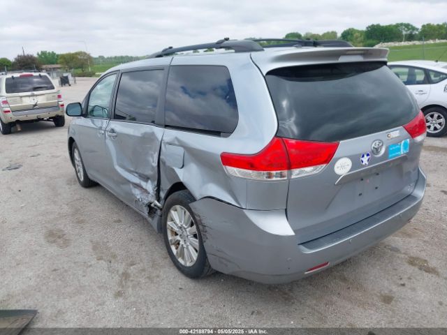 5TDDK3DC7ES081231 Toyota Sienna Xle 7 Passenger