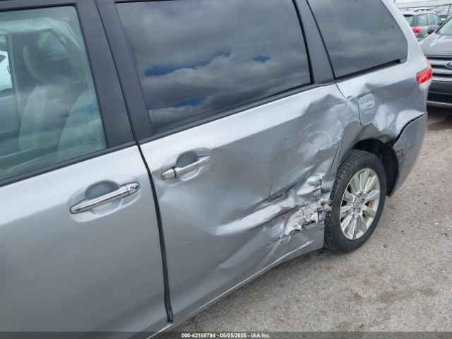 5TDDK3DC7ES081231 Toyota Sienna Xle 7 Passenger