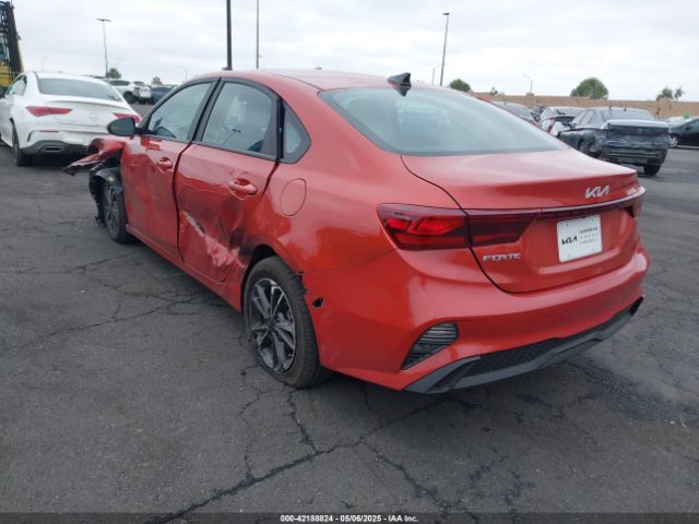 3KPF24AD1NE490976 KIA Forte Lxs