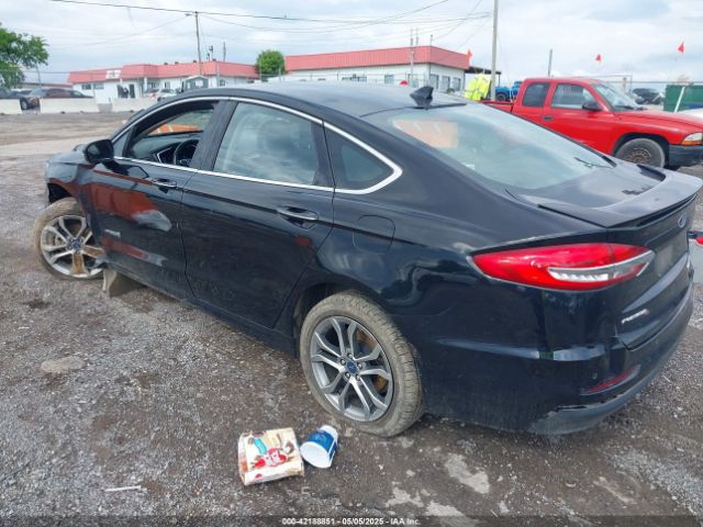 3FA6P0RU0KR169164 Ford Fusion Hybrid Titanium