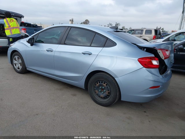1G1BC5SM5H7208092 Chevrolet Cruze Ls Auto