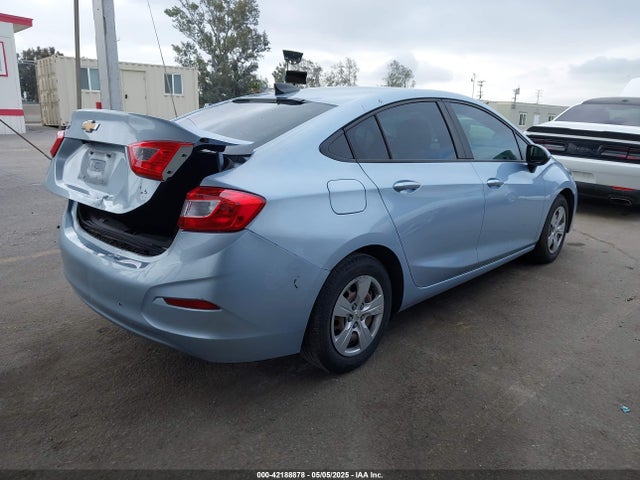 1G1BC5SM5H7208092 Chevrolet Cruze Ls Auto
