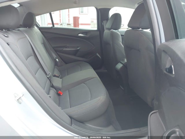 1G1BC5SM5H7208092 Chevrolet Cruze Ls Auto