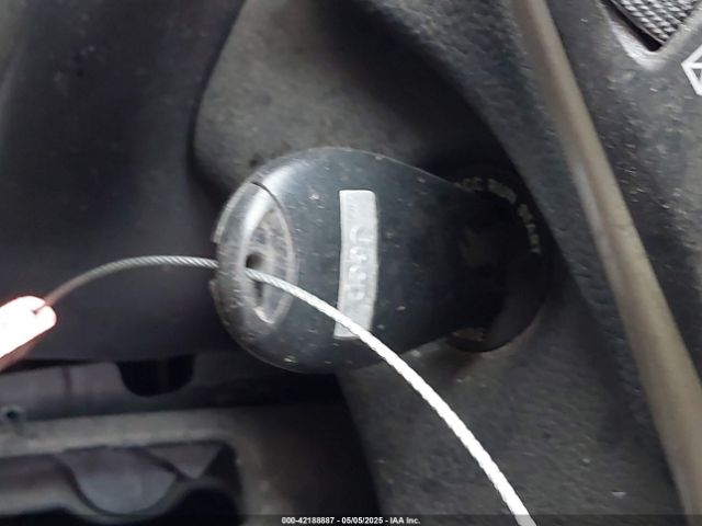 1C4PJLAB3GW159146 Jeep Cherokee Sport
