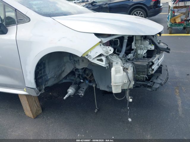 5YFEPMAE2NP290497 Toyota COROLLA LE