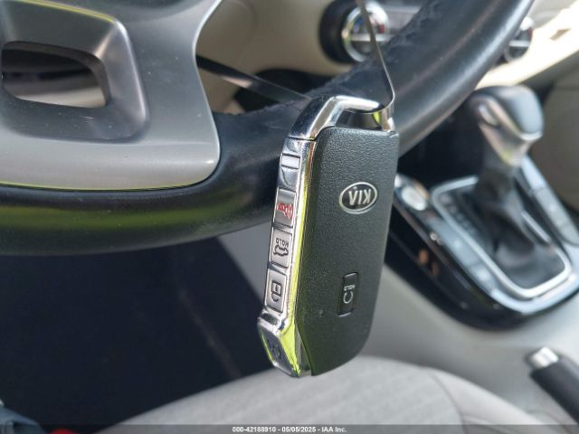 KNDJ33AU2M7133287 KIA SOUL EX