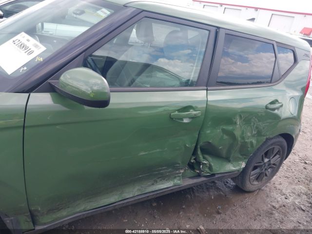 KNDJ33AU2M7133287 KIA SOUL EX