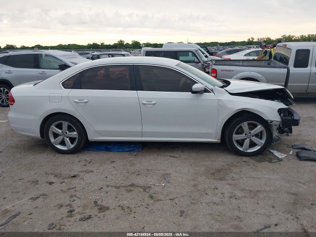 1VWBS7A34EC079454 Volkswagen Passat 1.8t Se