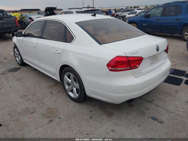 1VWBS7A34EC079454 Volkswagen Passat 1.8t Se