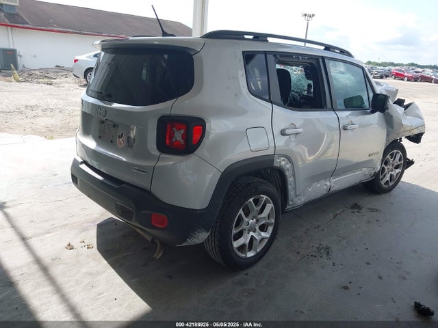 ZACCJABTXGPC64807 Jeep Renegade Latitude
