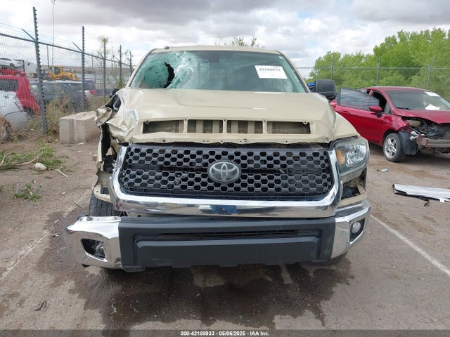 5TFUY5F17JX726941 Toyota Tundra Sr5 5.7l V8