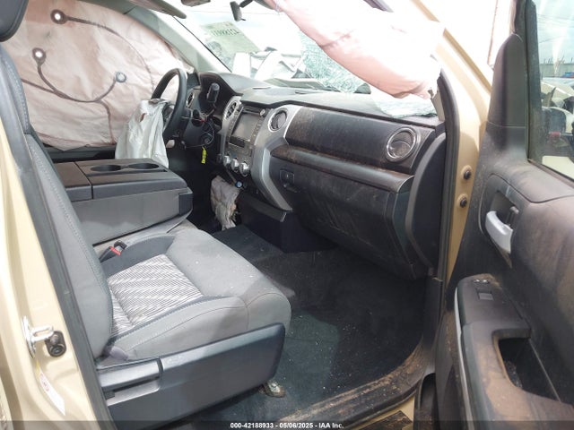 5TFUY5F17JX726941 Toyota Tundra Sr5 5.7l V8