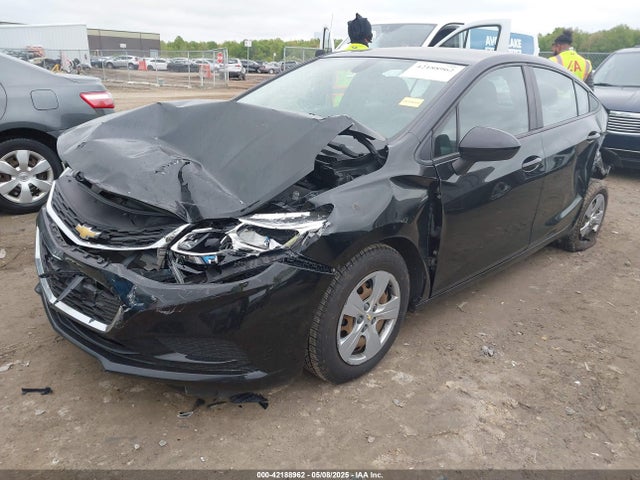 1G1BC5SM2H7223276 Chevrolet Cruze Ls Auto