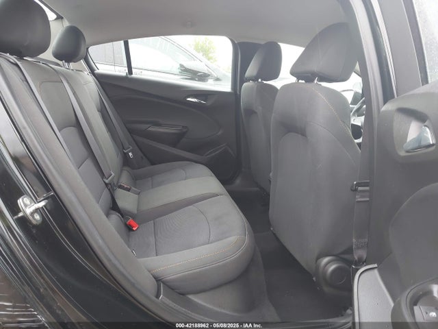 1G1BC5SM2H7223276 Chevrolet Cruze Ls Auto