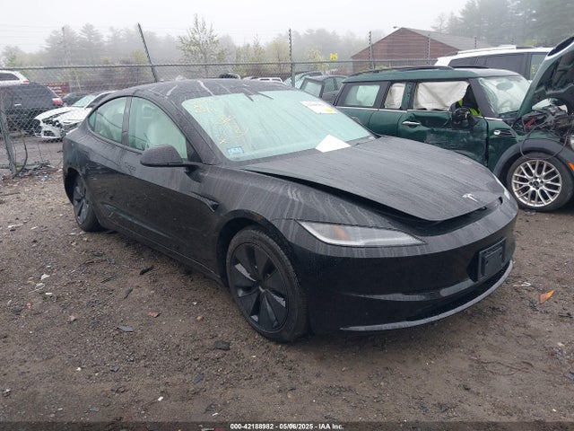 2025 TESLA MODEL 3 5YJ3E1EB1SF919105 Photo 0