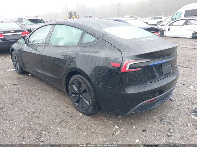 2025 TESLA MODEL 3 5YJ3E1EB1SF919105 Photo 2