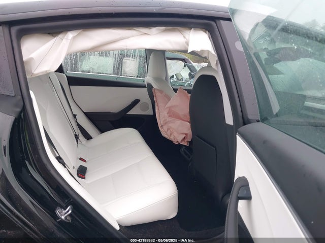 2025 TESLA MODEL 3 5YJ3E1EB1SF919105 Photo 7