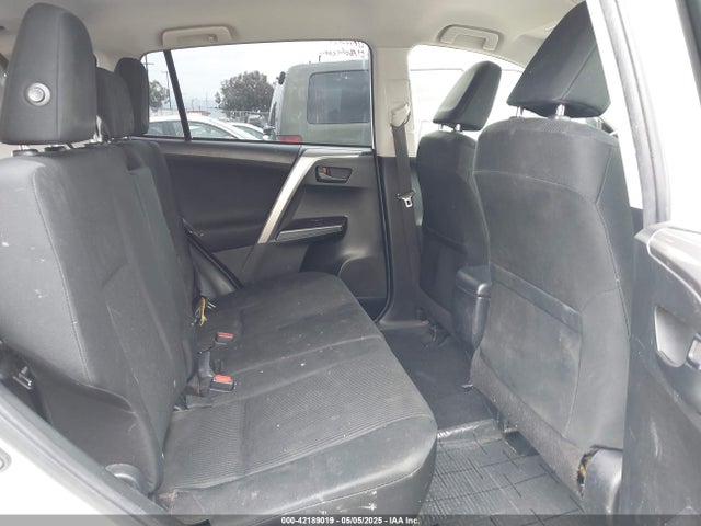 Toyota RAV4 LE 2017 JTMZFREV3HJ124333 Image 8