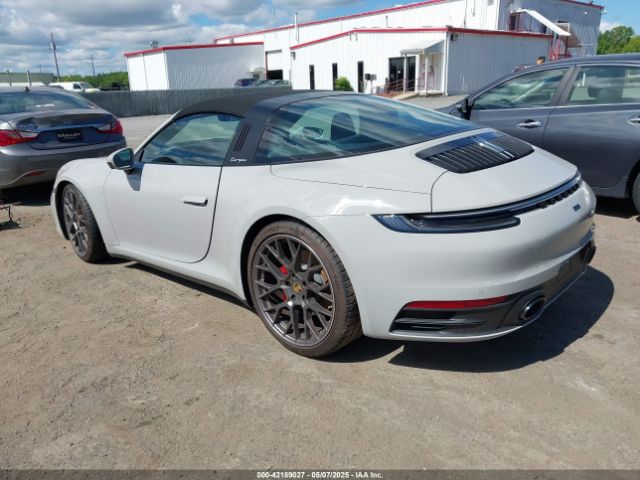 2024 PORSCHE 911 WP0BB2A95RS234549 Photo 2