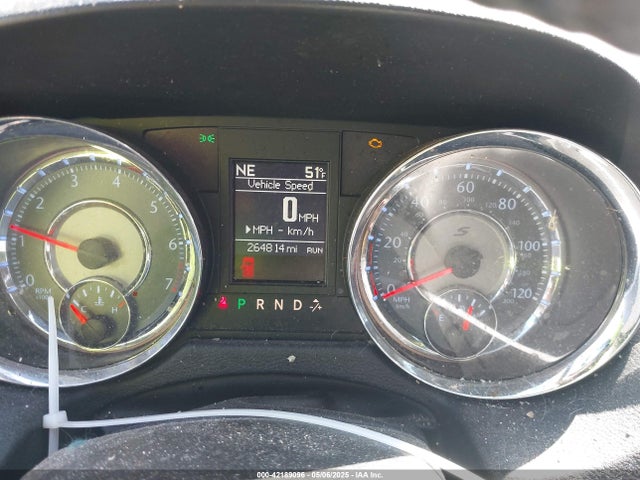 2C4RC1HG2ER307219 Chrysler Town & Country S