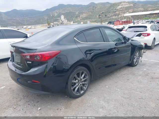 3MZBN1V30JM201671 Mazda Mazda3 Touring